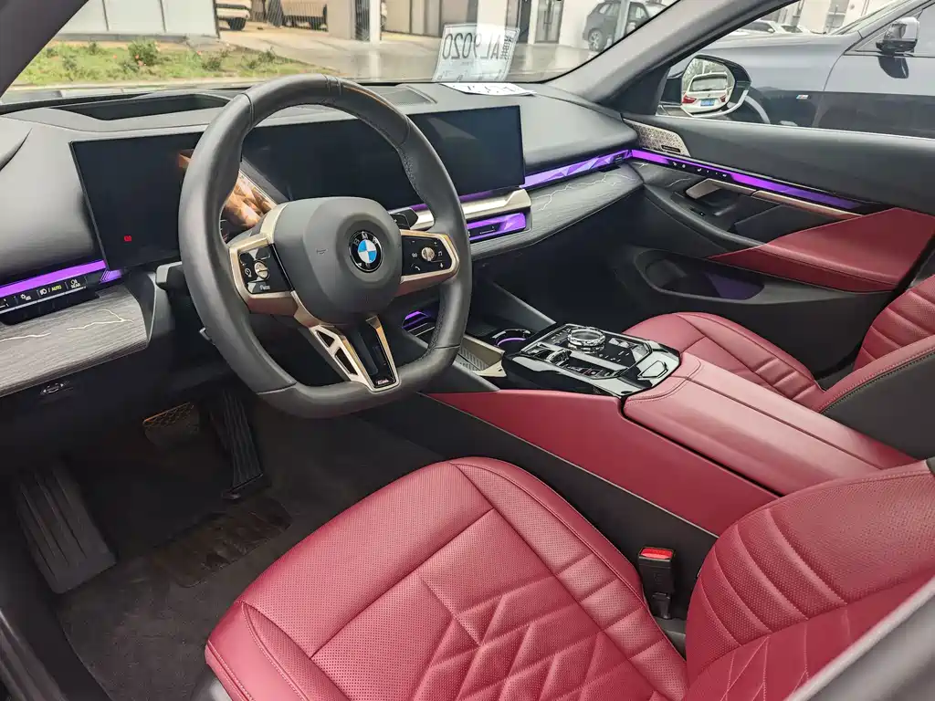 BMW 5 Series — миниатюра 10