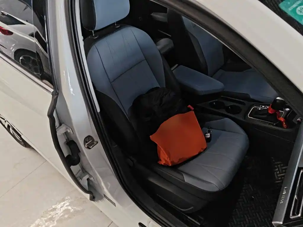 Volkswagen Lavida — миниатюра 25