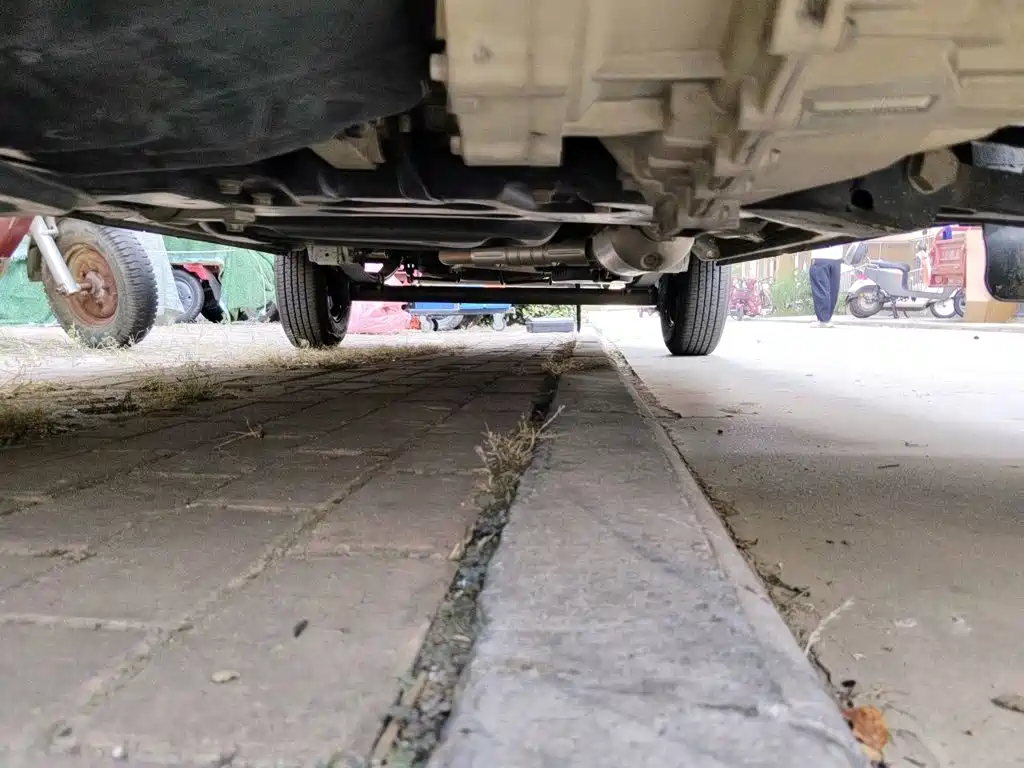 MAXUS V80 — миниатюра 21