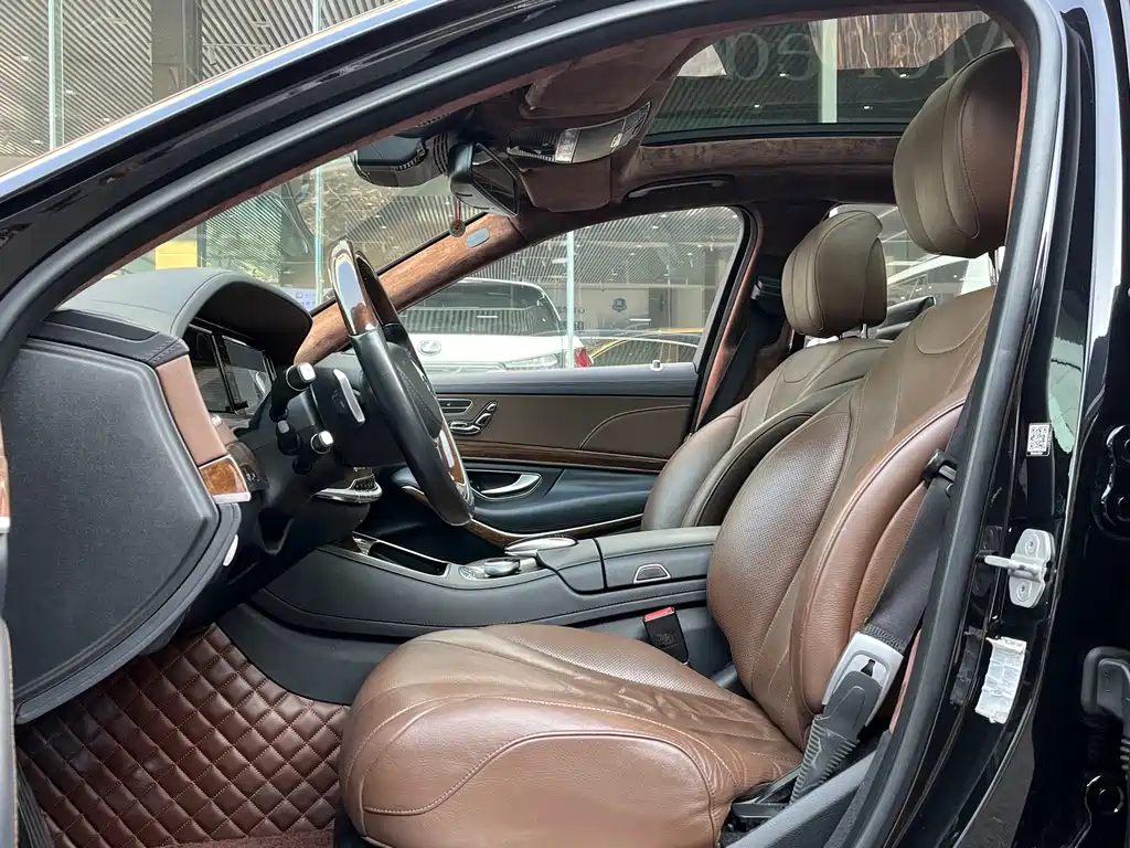 Mercedes-Benz S-Class — миниатюра 6