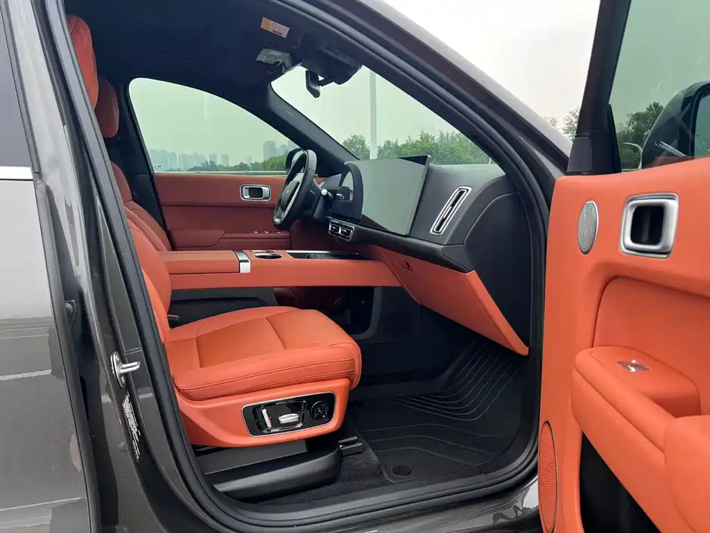 Li Auto Li L8 — миниатюра 12
