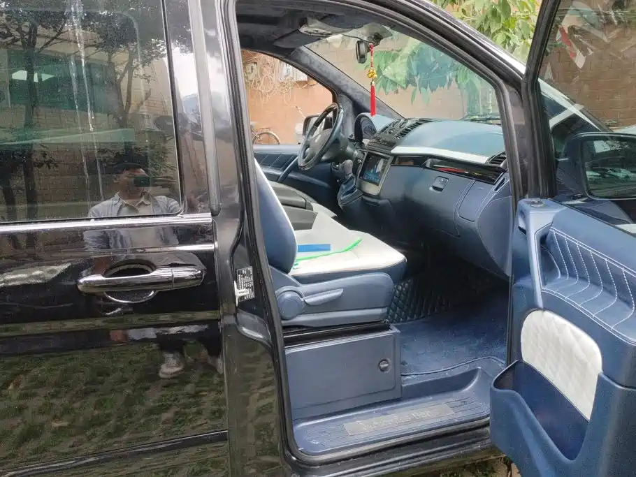 Mercedes-Benz Vito — миниатюра 8