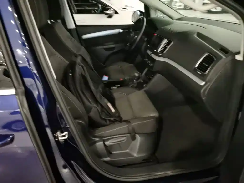 Volkswagen Sharan — миниатюра 25