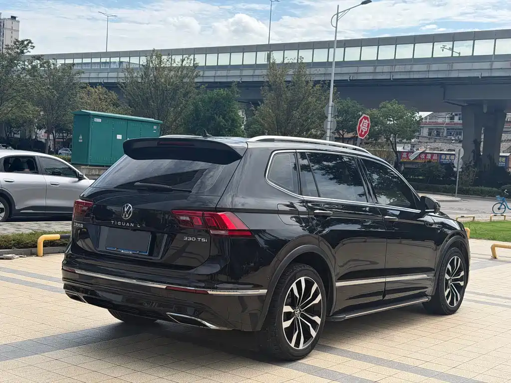 Volkswagen Tiguan L — миниатюра 9