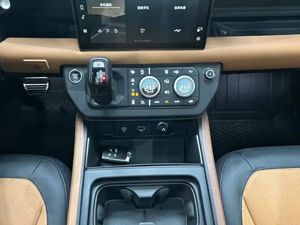 Land Rover Defender — миниатюра 16