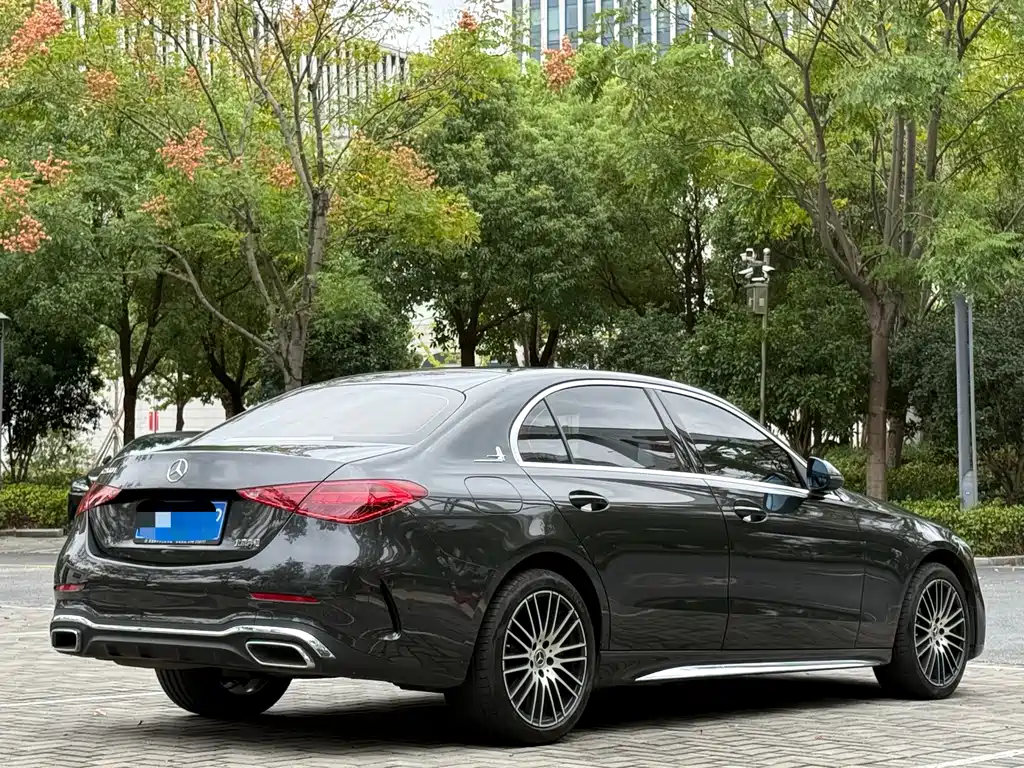 Mercedes-Benz C-Class — миниатюра 5