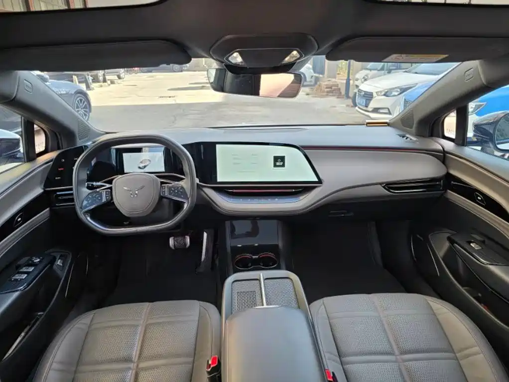 Hongqi Hongqi EH7 — миниатюра 8