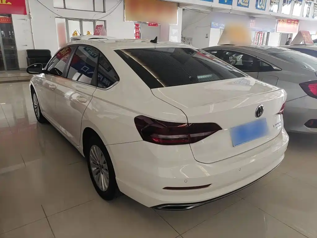 Volkswagen Lavida — миниатюра 5