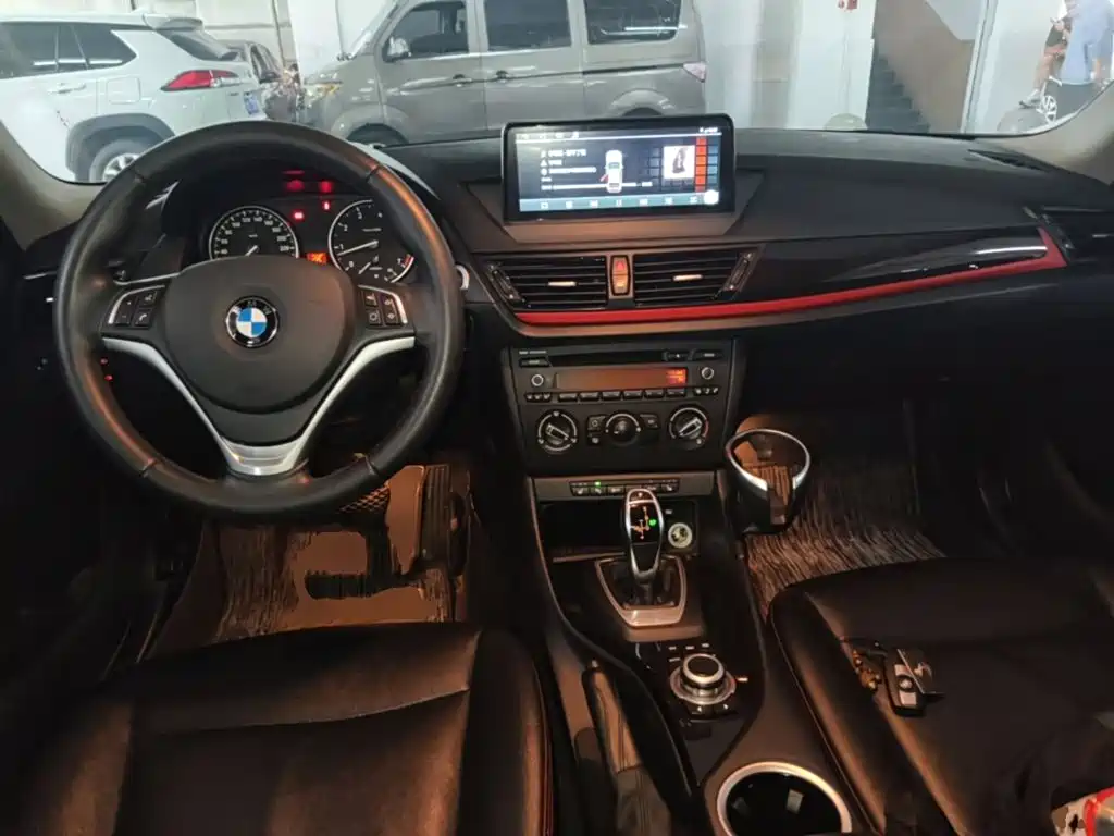 BMW X1 — миниатюра 10