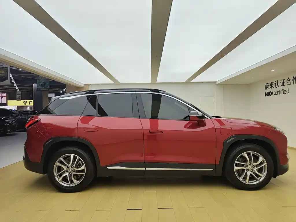 NIO ES6 — миниатюра 7