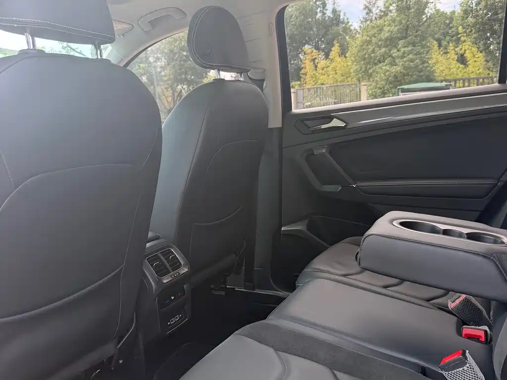 Volkswagen Tiguan L — миниатюра 5