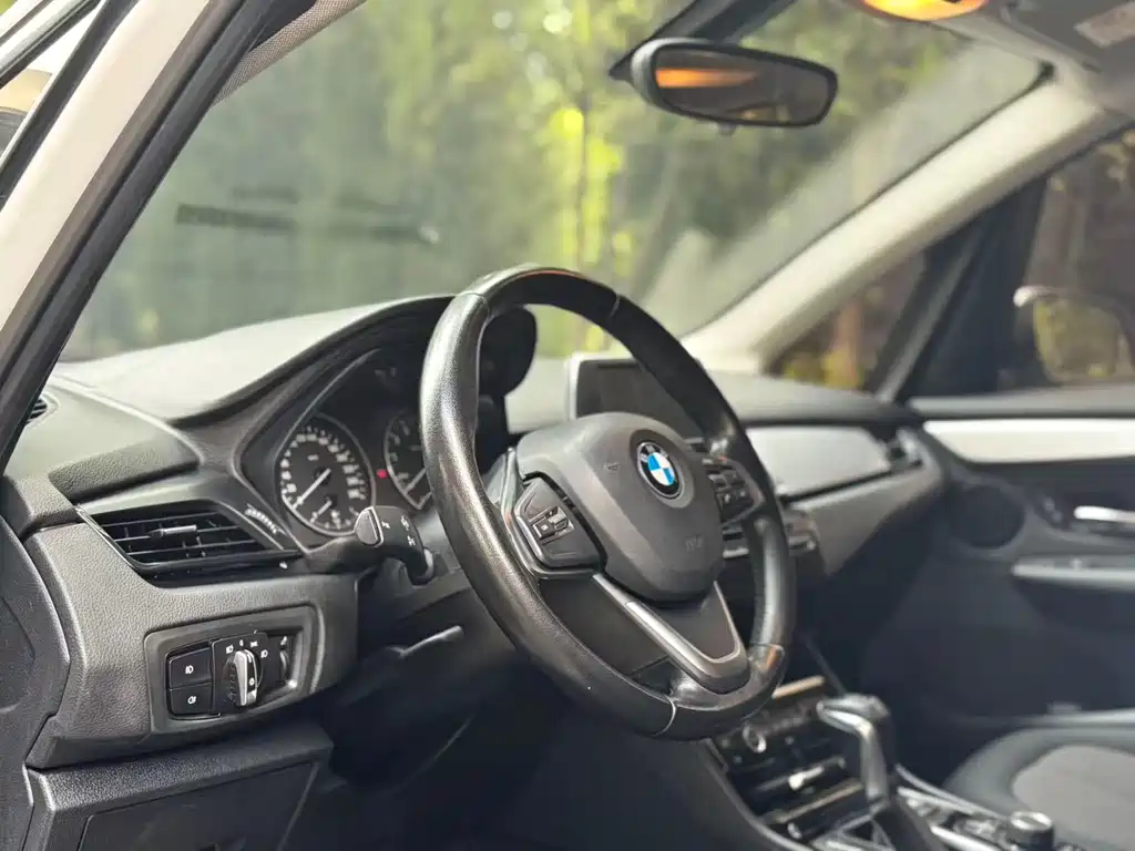 BMW 2 SERIES STATION WAGON