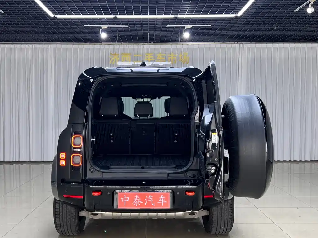 Land Rover Defender — миниатюра 6