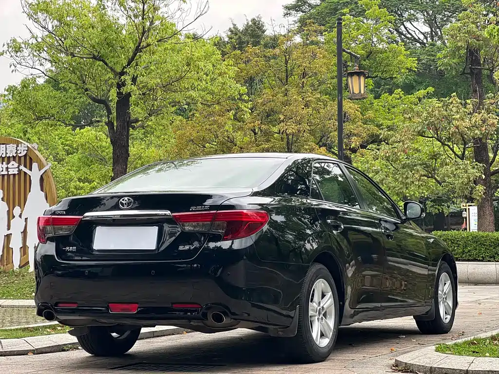 Toyota Reiz — миниатюра 22