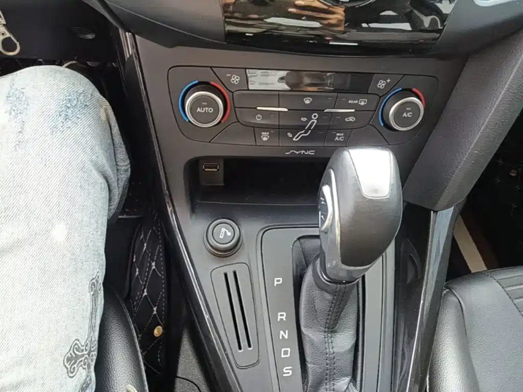 Ford Focus — миниатюра 14