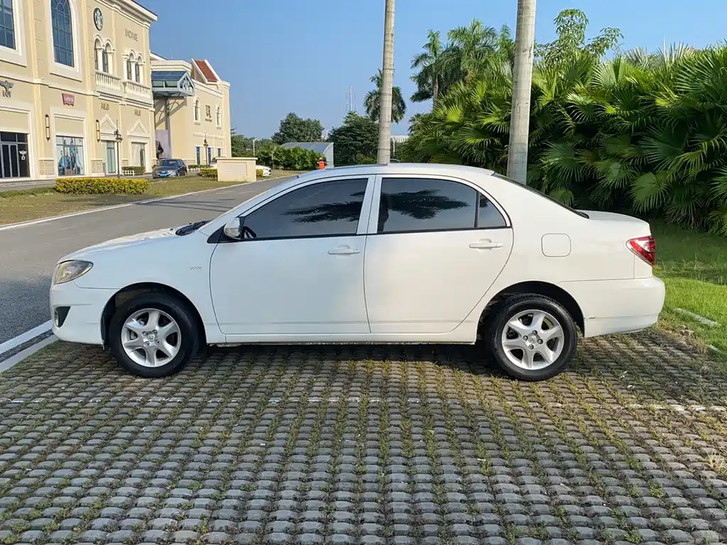 Toyota Corolla — миниатюра 10