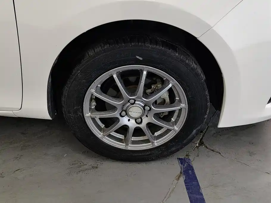 Toyota Yaris L — миниатюра 6