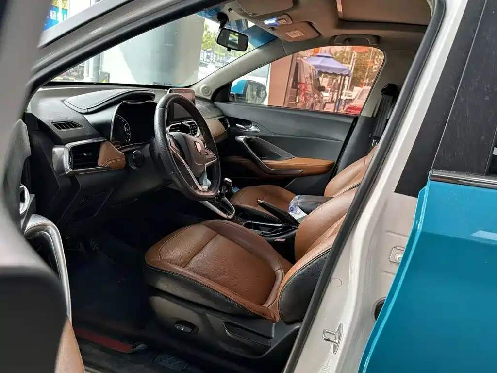 Baojun 510 — миниатюра 2