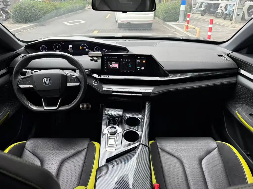 Changan UNI-V — миниатюра 7