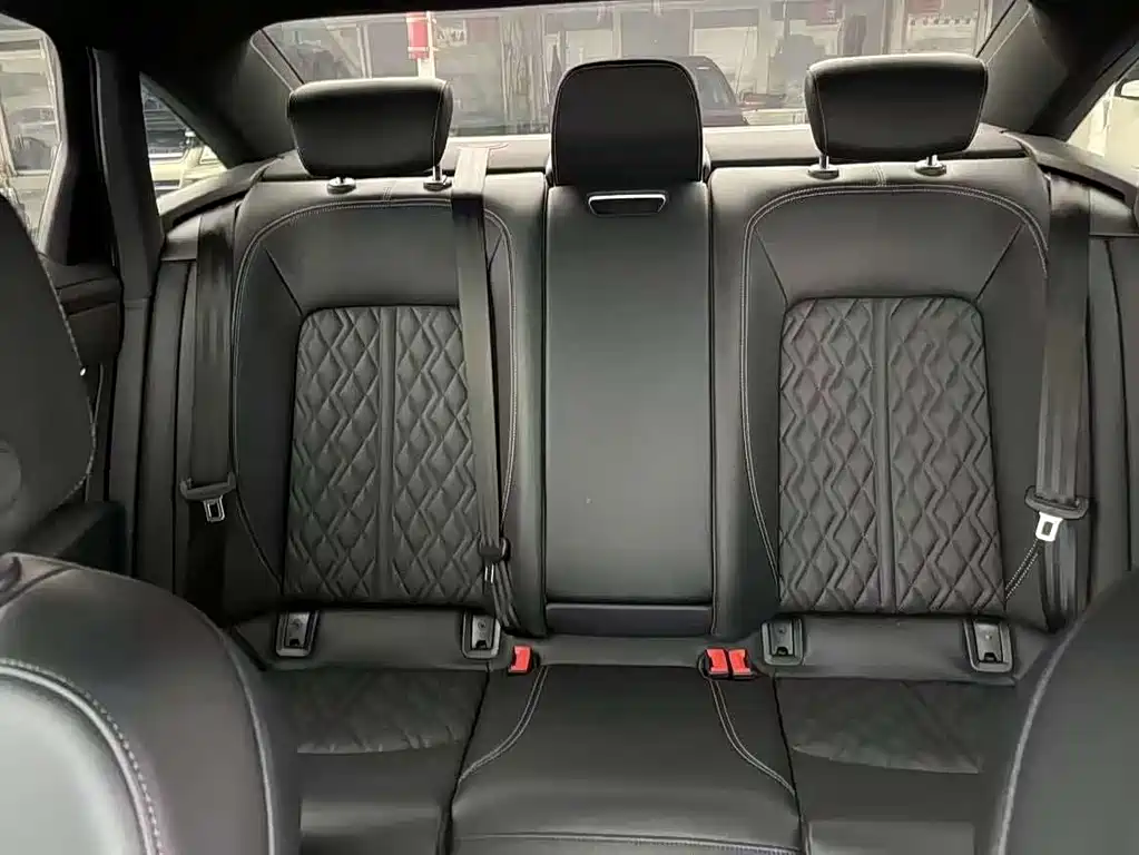 Audi A6L 2025 45 TFSI
