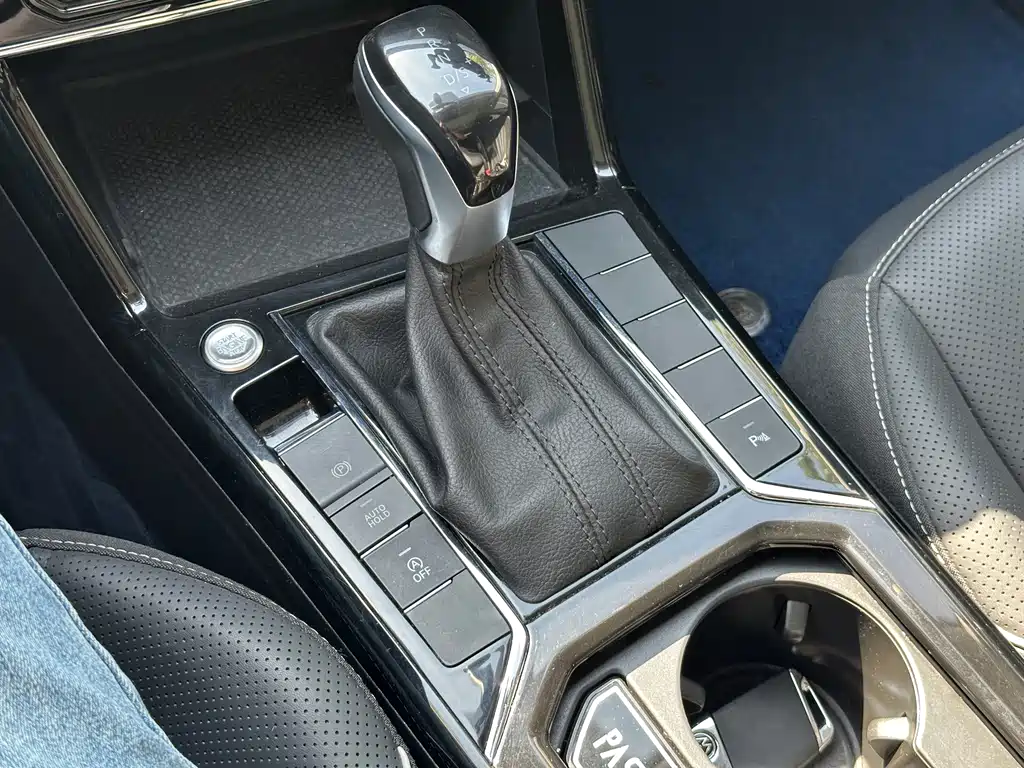 Volkswagen Passat — миниатюра 13