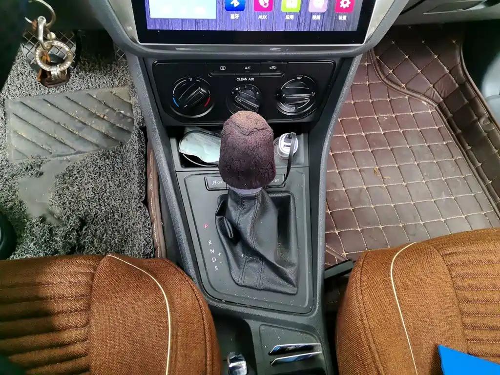 Volkswagen Lavida — миниатюра 10