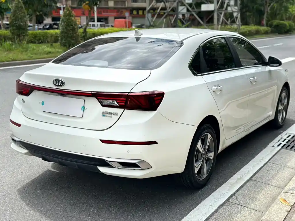 KIA  K3