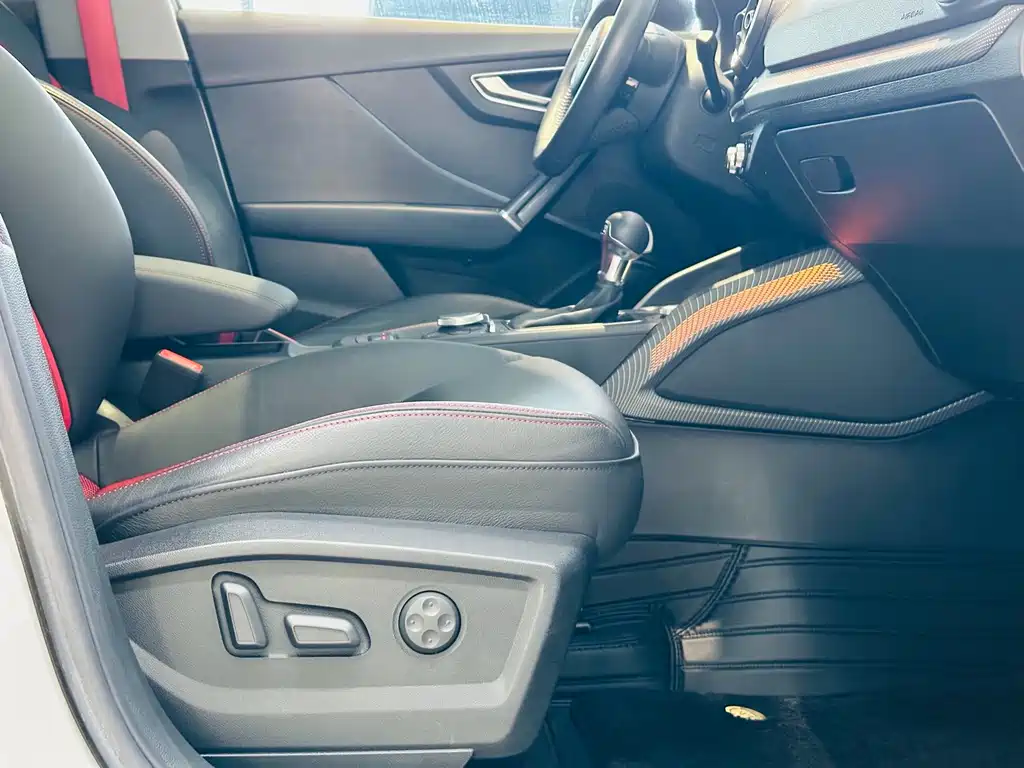 Audi Q2L — миниатюра 15