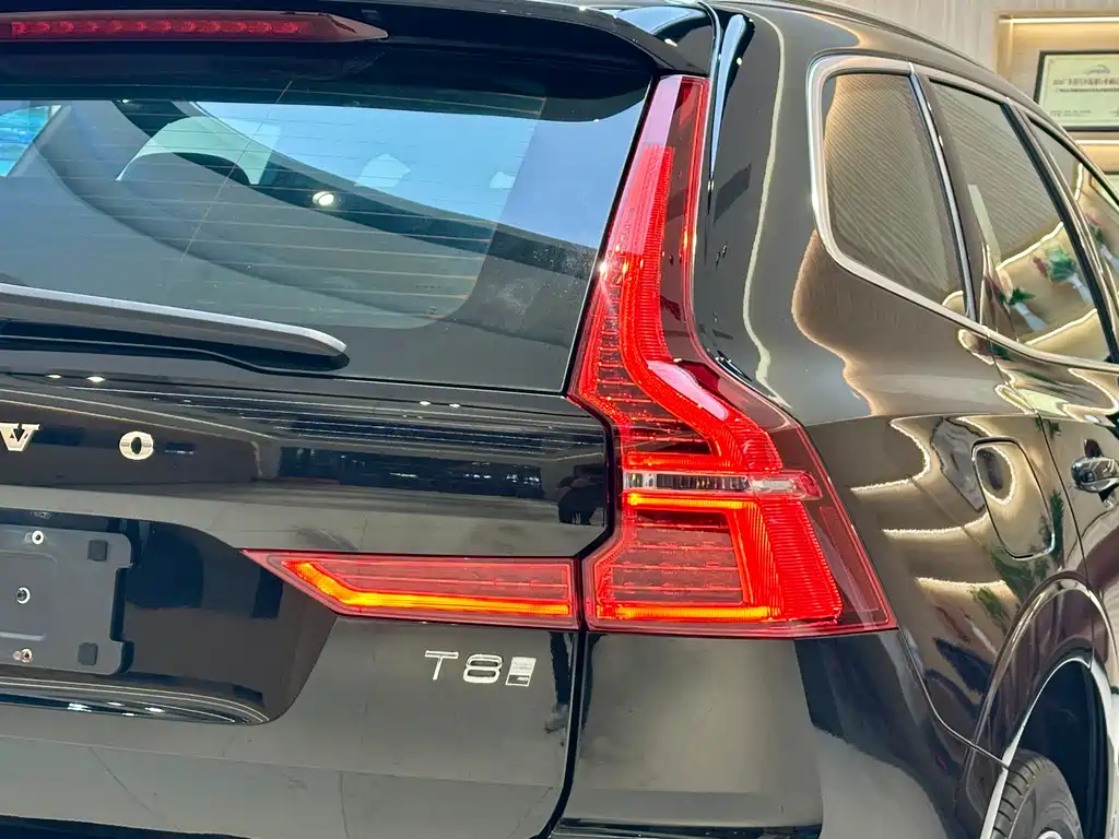 Volvo XC60 2025 Luxury