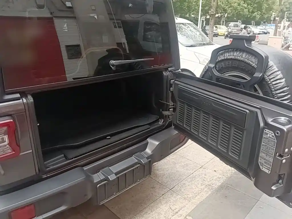 Jeep Wrangler — миниатюра 19