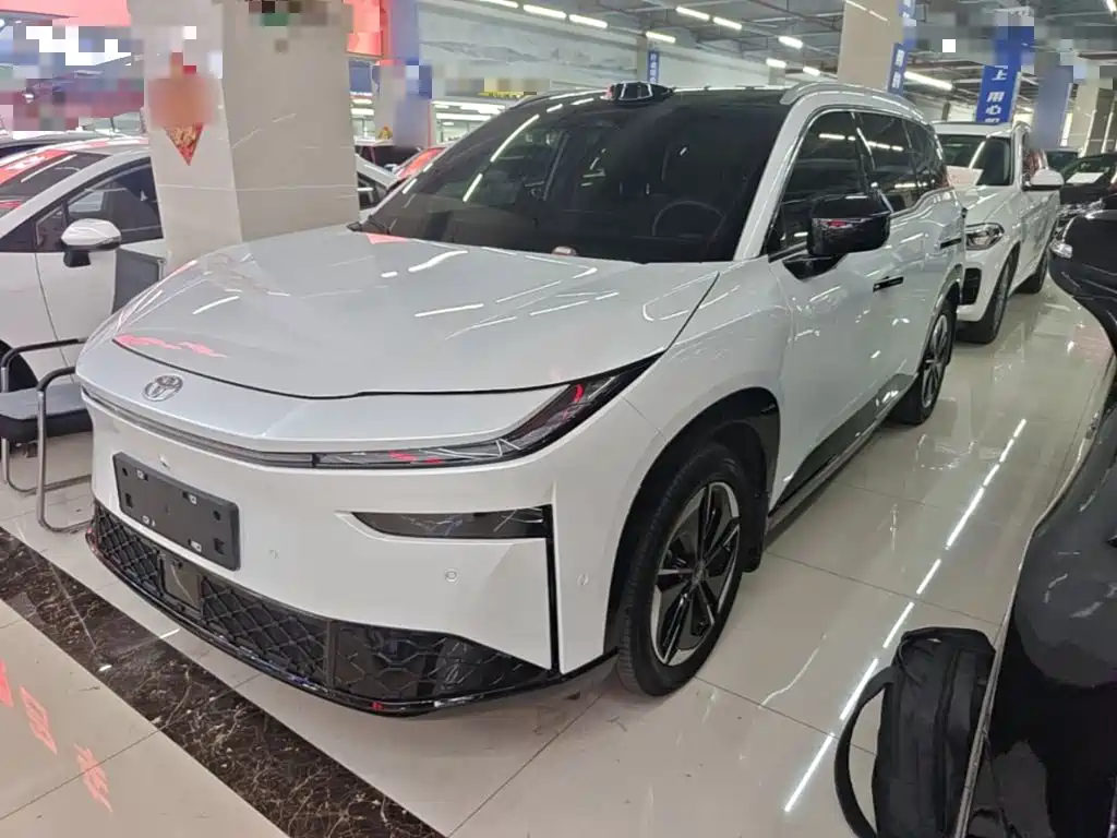Toyota bZ3X — миниатюра 2