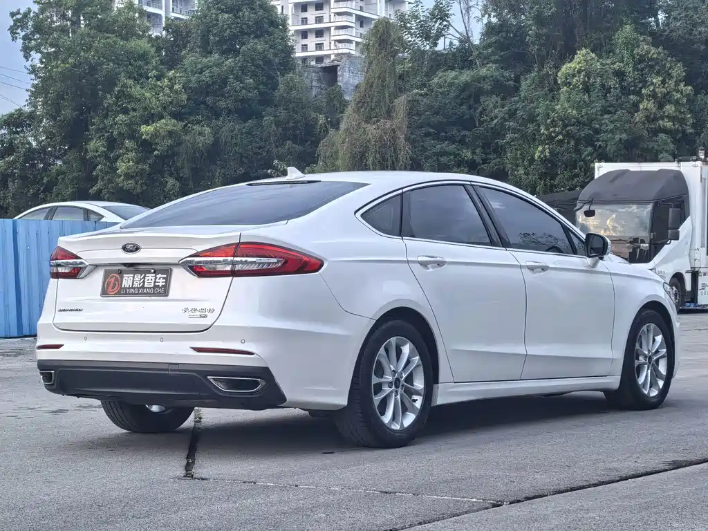 Ford Mondeo — миниатюра 5