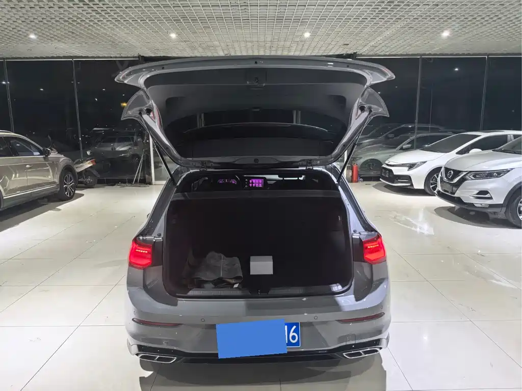 Volkswagen Golf — миниатюра 17