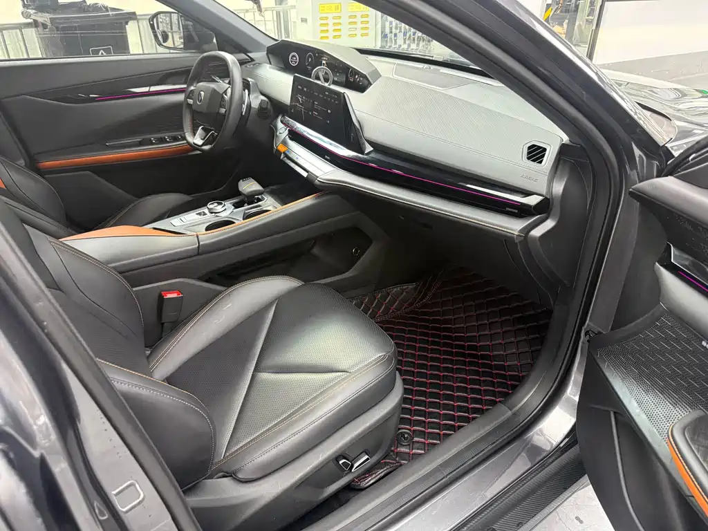 Changan UNI-V — миниатюра 12