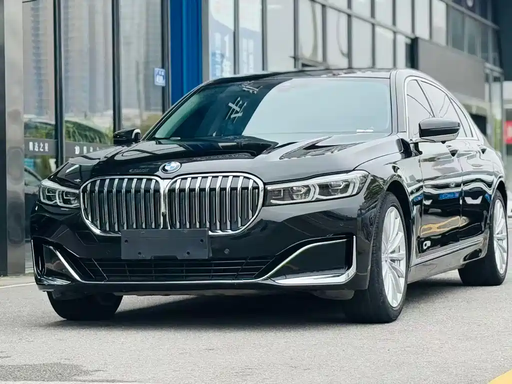 BMW 7 SERIES