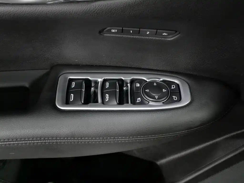 Cadillac XT5 — миниатюра 9