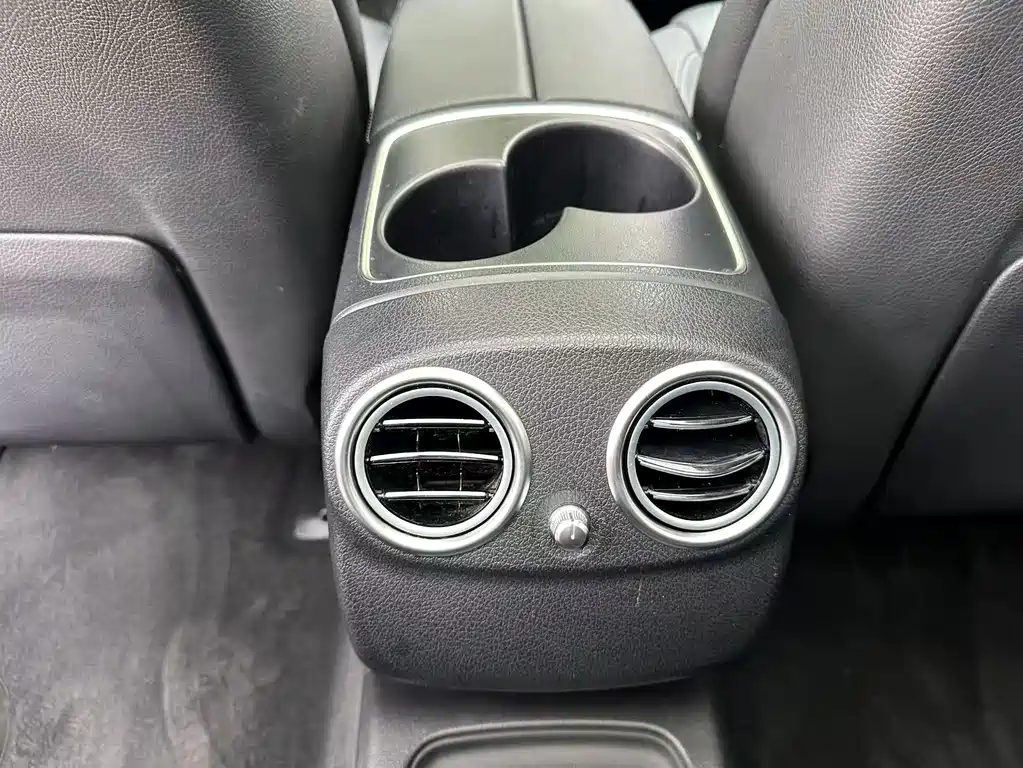 Mercedes-Benz E-Class — миниатюра 15