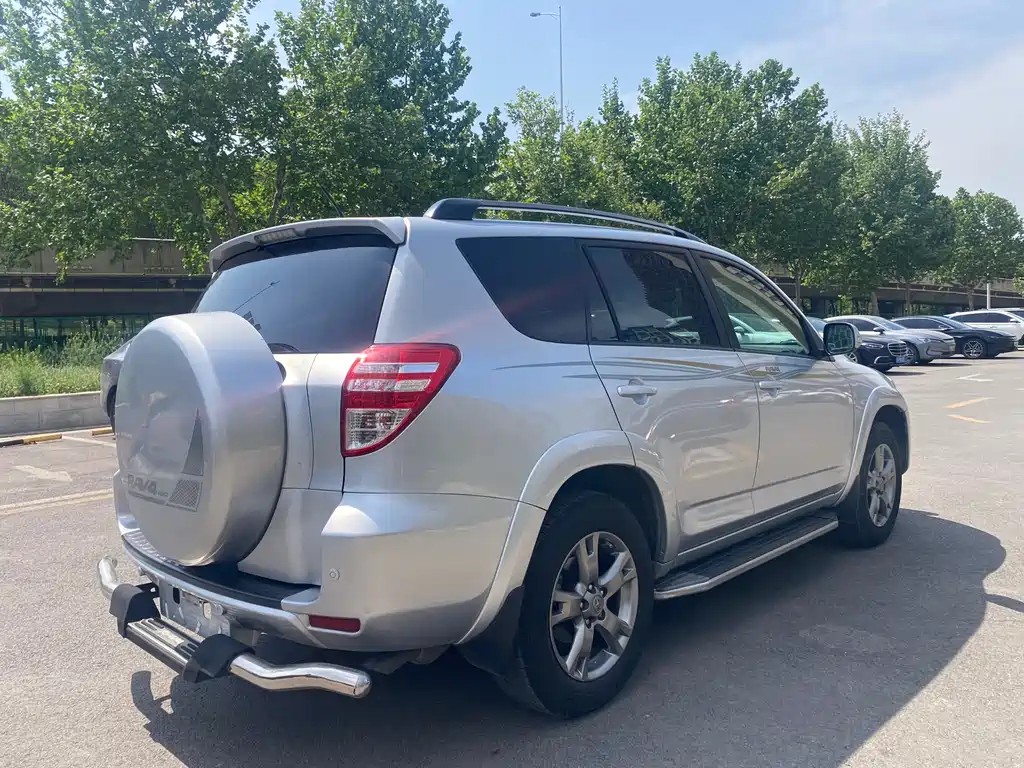 Toyota RAV4 2013 2.0L AT