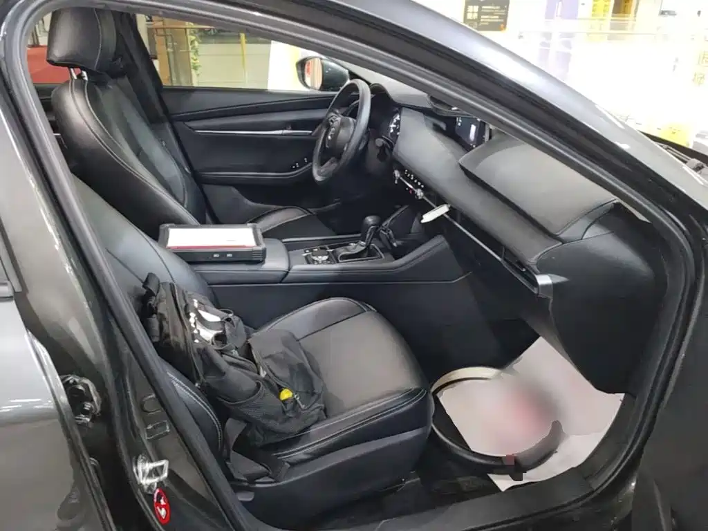 Mazda 3 Axela — миниатюра 25