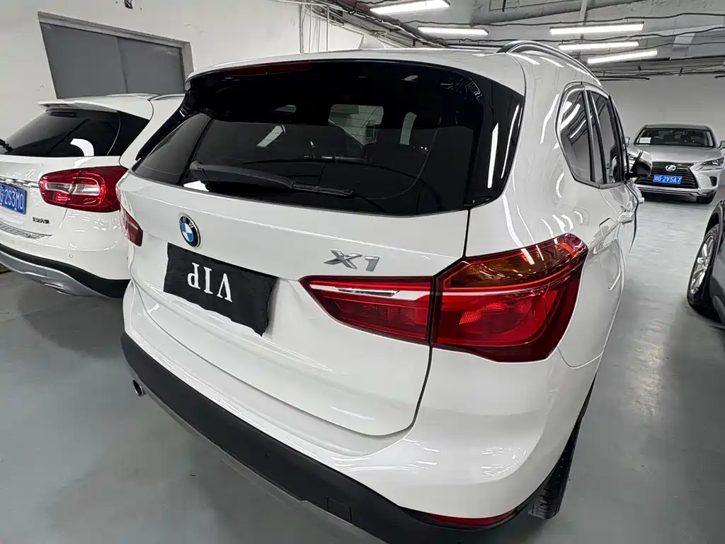 BMW X1 — миниатюра 15
