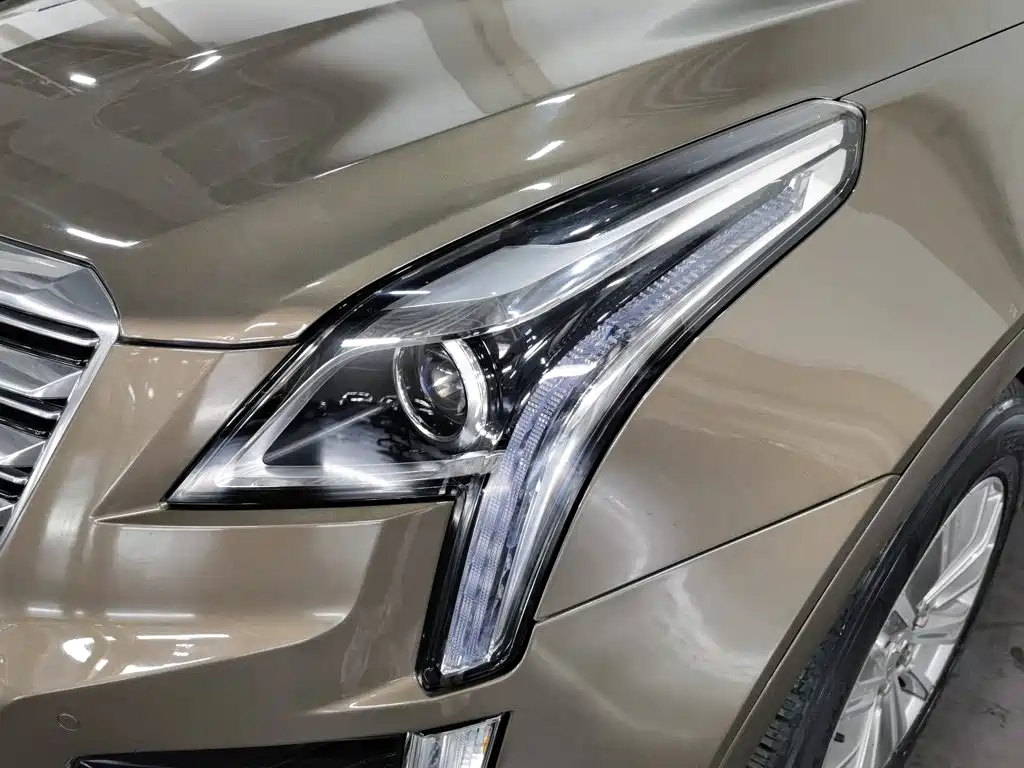 Cadillac XT5 — миниатюра 7