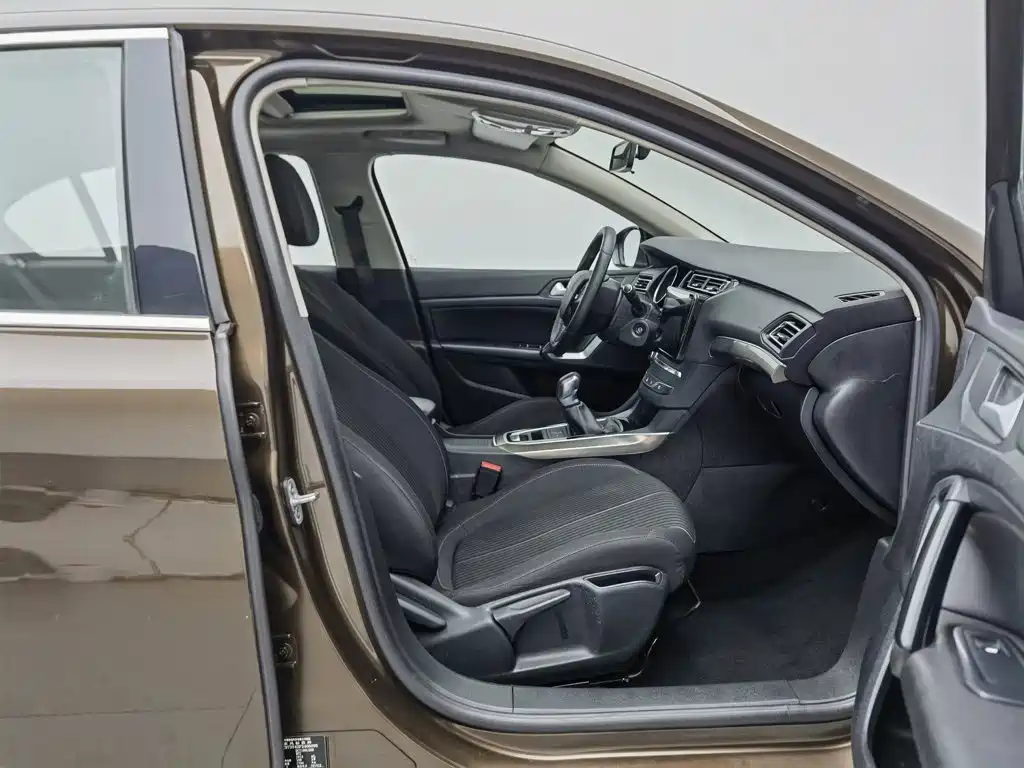 Peugeot 408 — миниатюра 23