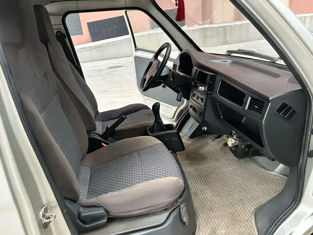 Wuling Sunshine 2013 1.0L