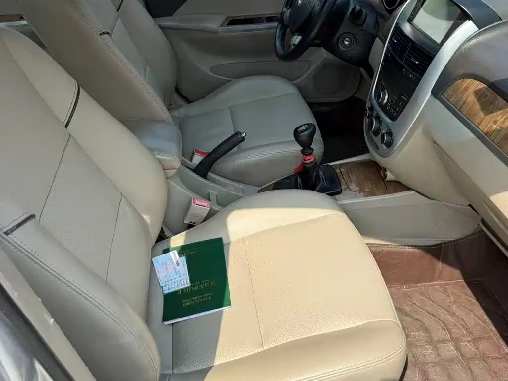 Buick Excelle — миниатюра 5