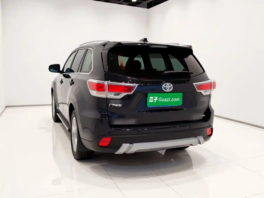 Toyota Highlander — миниатюра 5