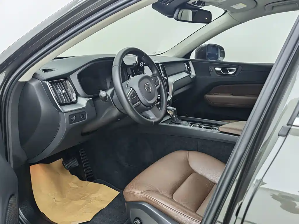 Volvo XC60 — миниатюра 4