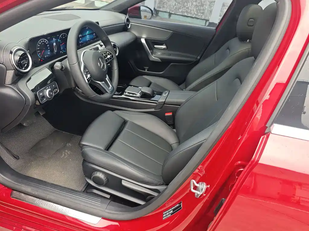 MERCEDES-BENZ A CLASS