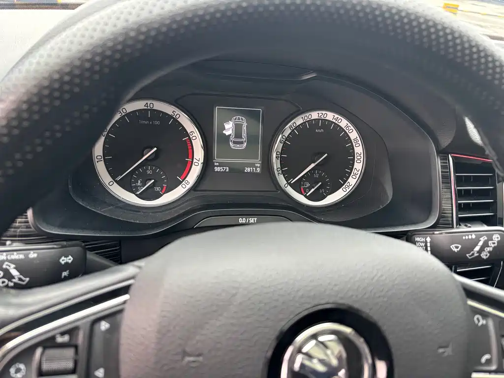 Skoda Kodiaq TSI330 7 seats 2WD Luxury Premium Enjoy Edition, фото 5