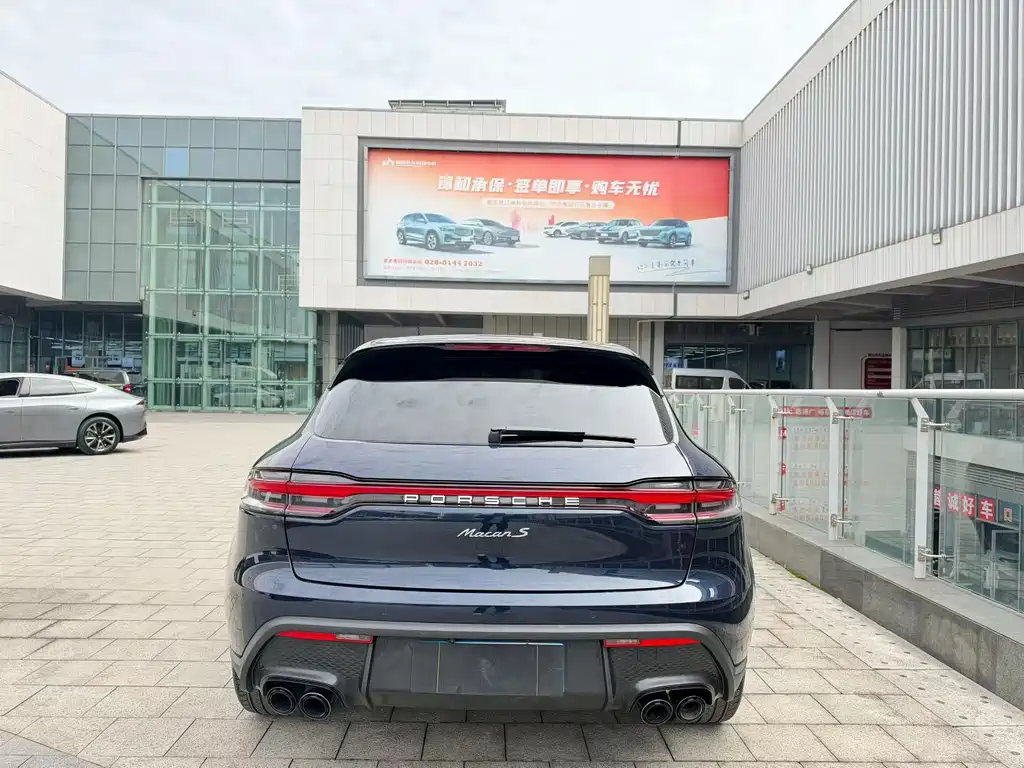 Porsche Macan — миниатюра 9