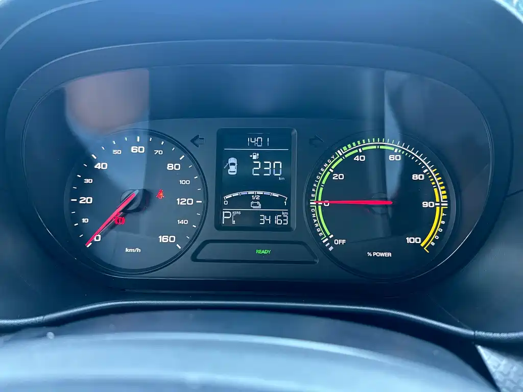 Roewe Clever — миниатюра 10